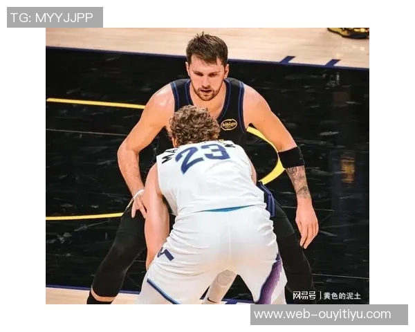 FIBA转发山寨球星合照引发热议大声喊出詹姆斯东契奇库里的名字 FIBA转发山寨球星合照引发热议大声喊出詹姆斯东契奇库里的名字