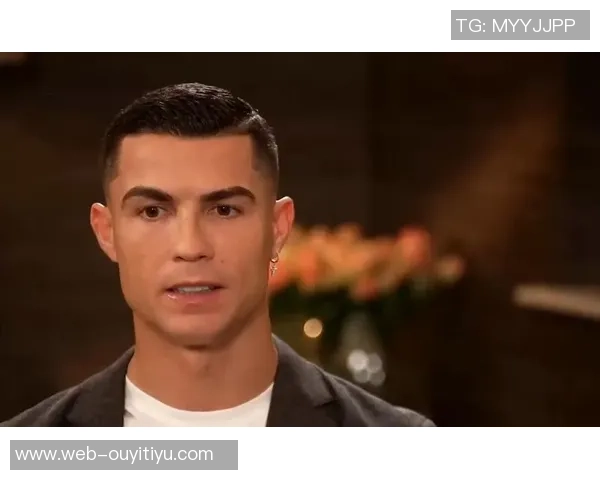 C罗与摩根幽默互动分享私密采访瞬间引发热议