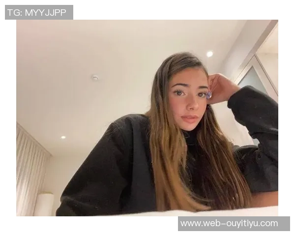 女友因奥尔莫嚼口香糖声音太大提分手我们的爱情岌岌可危