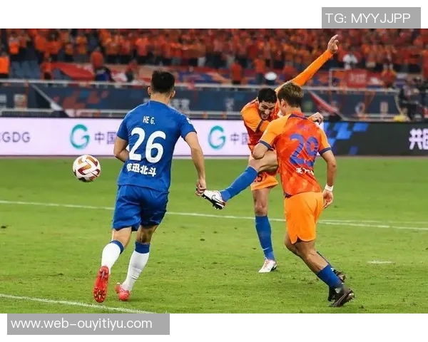 中超联赛第30轮精彩对决即将开启武汉三镇迎战山东泰山全力争胜